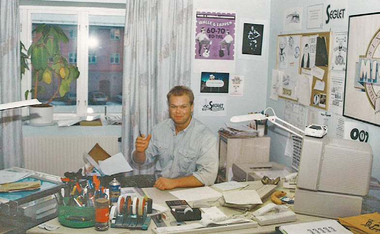 Joe Formgren i första ateljén på Magasinsgatan 5 i Gävle.
